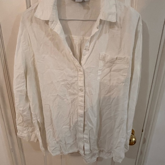 Old Navy Cream Collared Shirt - Picture 2 of 7